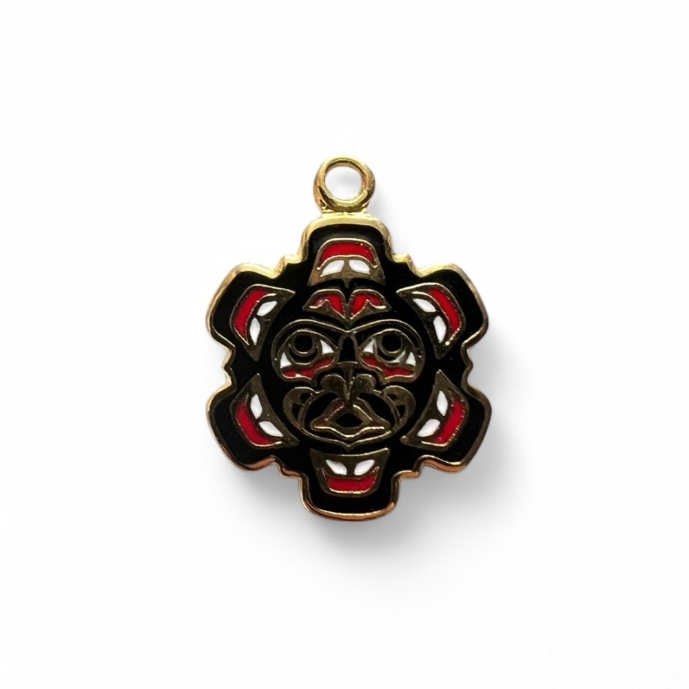 Vintage Pacific Northwest Haida Sun First Nation Art Pendant Accessory